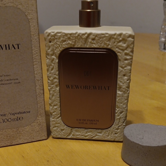 We Wore What Eau de Parfum 001 3.4oz NWT - Picture 3 of 4